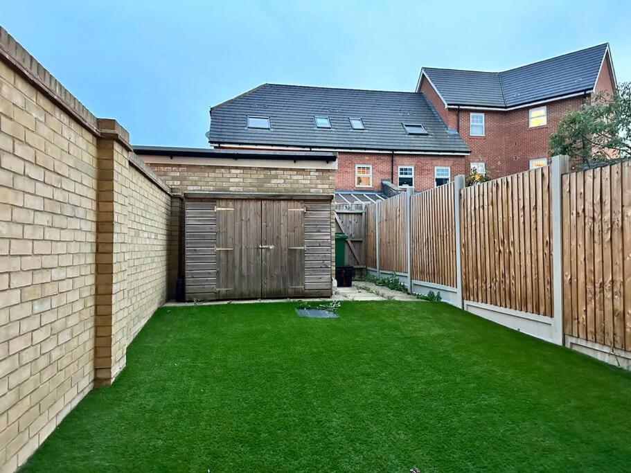 Serene Home Ideally Connected To Central London Bromley Exteriér fotografie